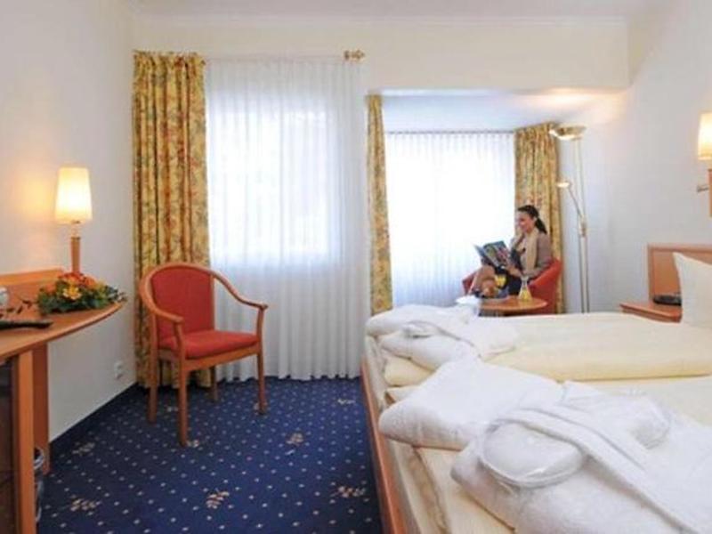 485A484F03DDE09E7AF6489DB3818F16