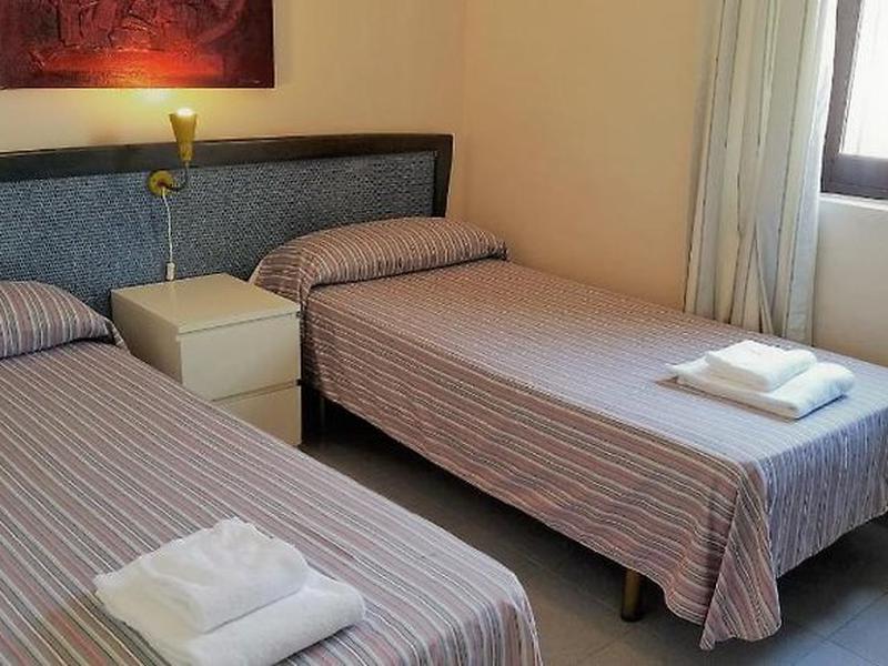 77E06D3E8FA3FB40CFDC95872E6DF131