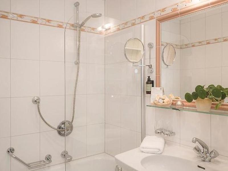 A87FF660783D3284F4BAC7FBCE4FCF11