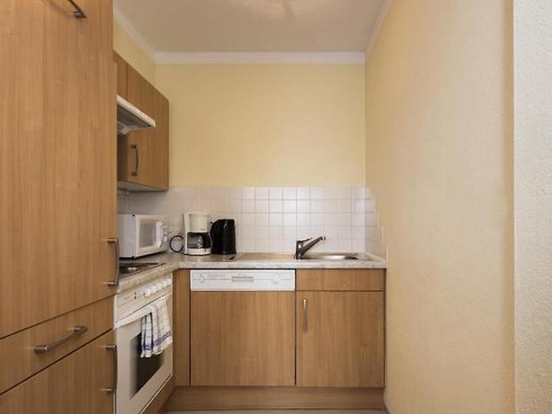 048CD42F14F30C91E9E5645B4483DBB4