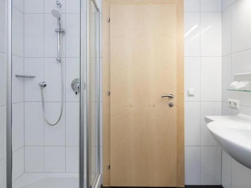 D03E9CD84C54849E7B9FD4A48BE5D8CB