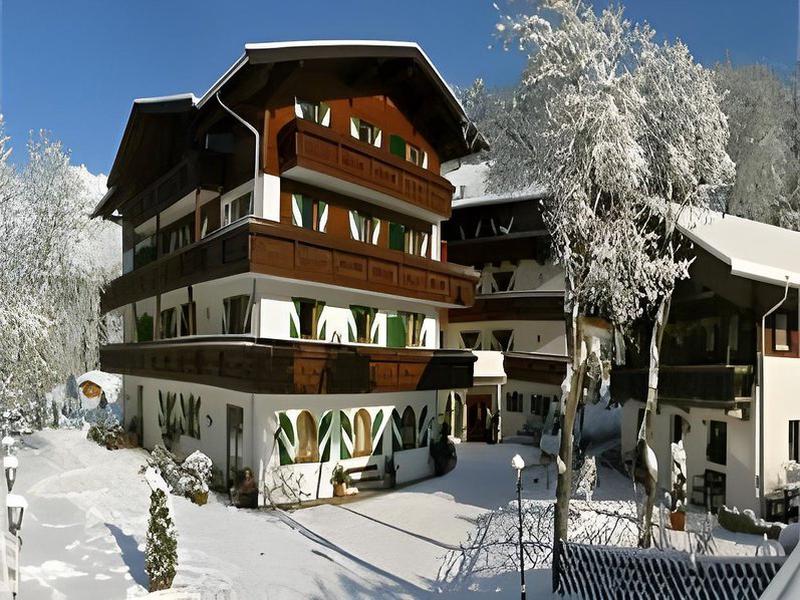 17700E7F28532DEAA14FE7C1CD91A64E