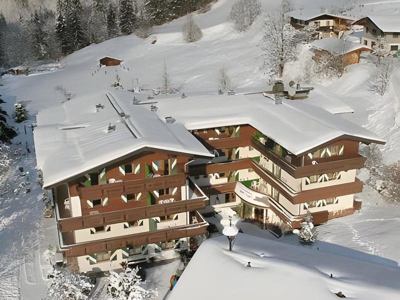 29FA8CEB77C8077B3BAD1DDC7758ABDD