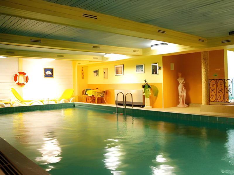 F3811980A389F8A2F804AC5A4D6E7183