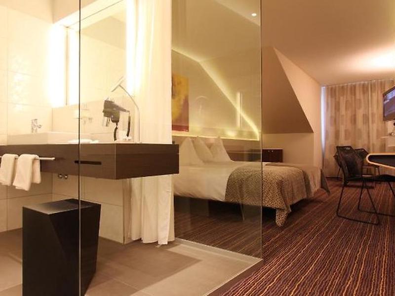 FA37265A89BAA3AC35E6892AFEA8B0BA