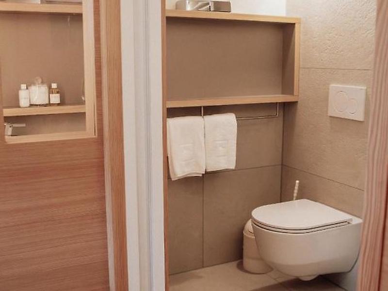 20E3521C8FB31FAC1E9FC203BA180147