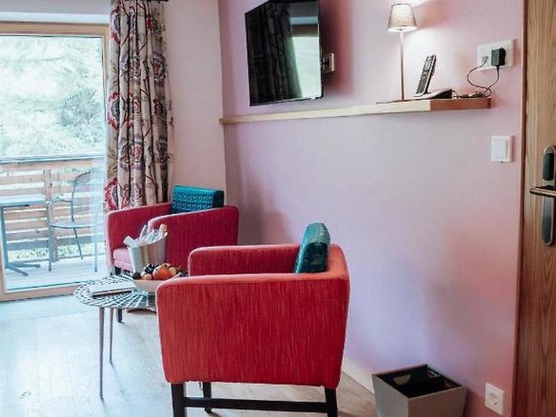 F9759DBE0C716E7B4802431B756DC991