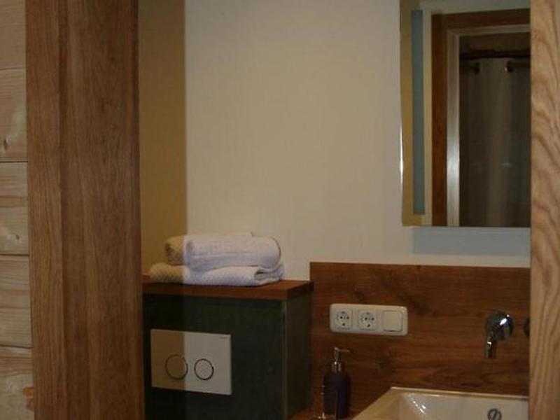 330333F295D604CC502B5E93968F0019