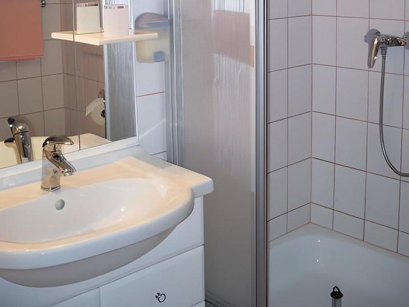 C3733FC83CEBD09172B0845202A8FEAA