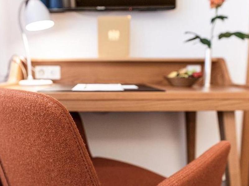 9B142F052D08D8DAD42B66E80FEB16BD