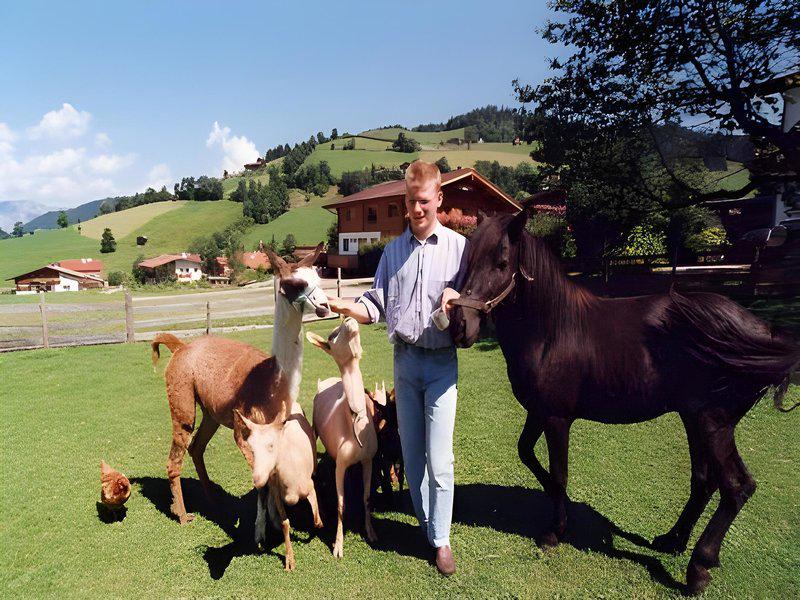 3D415B9EFB663811547EA6E842E2BAC0