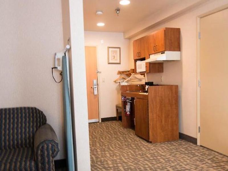 2FC75CC207491F4C90C5C760BAE88FA3