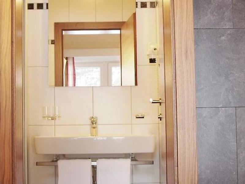 6B92A4BD94B30EC3D3BB9A4F5F626A8F