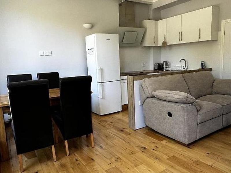 7DB66AA337100BF1450315B525C14D35