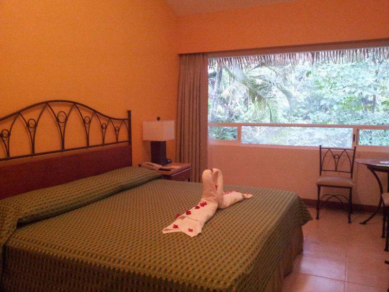 A02C98DF34CEA0CA04BBF6A07069F47B