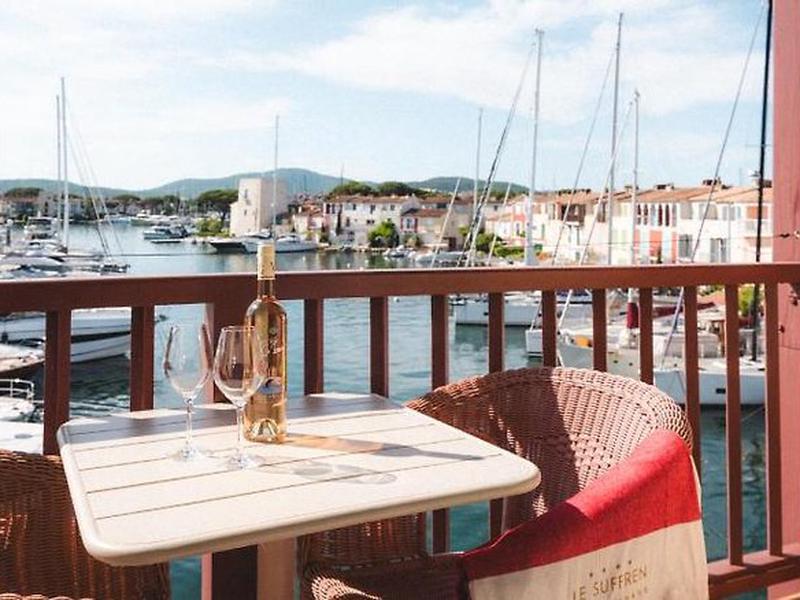 E80623FFAA04D08C3203FAA5C83DD5AF