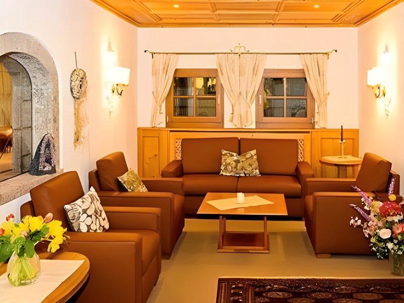 EE850B38D974A6C3A3064F213D4F3C52