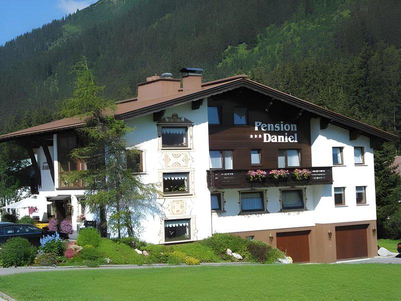 EC5C65C96B4205716E458A896638BB68