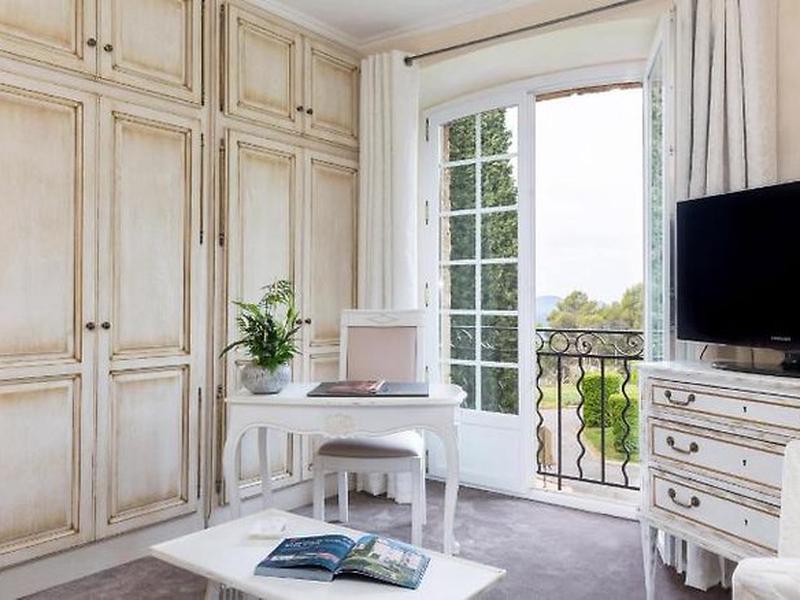 573A0B159DF831FF157A8A572E1B33F3