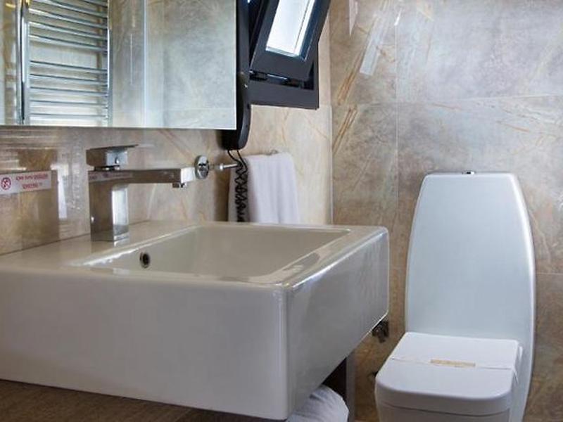 36E2DE4CEC7AF04B24E7CE7D20FEFD49