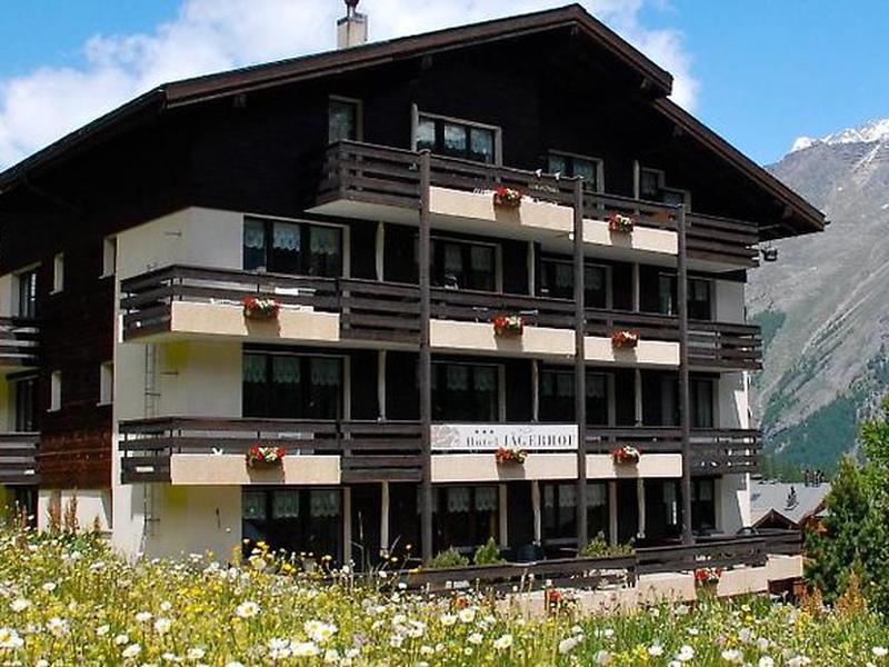 BCC82035632EB8E5A66E49DDF2FA7EAD