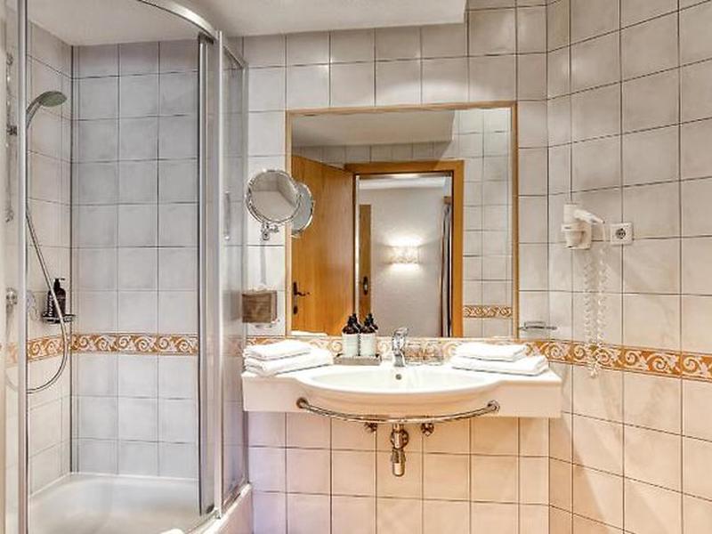 B7C980EE9362EC2E75521C44C848E023