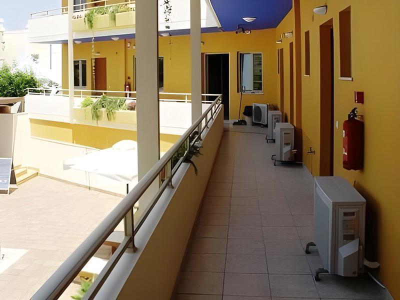 52EA3352C0AF3AA9D58C73BEF77385AD