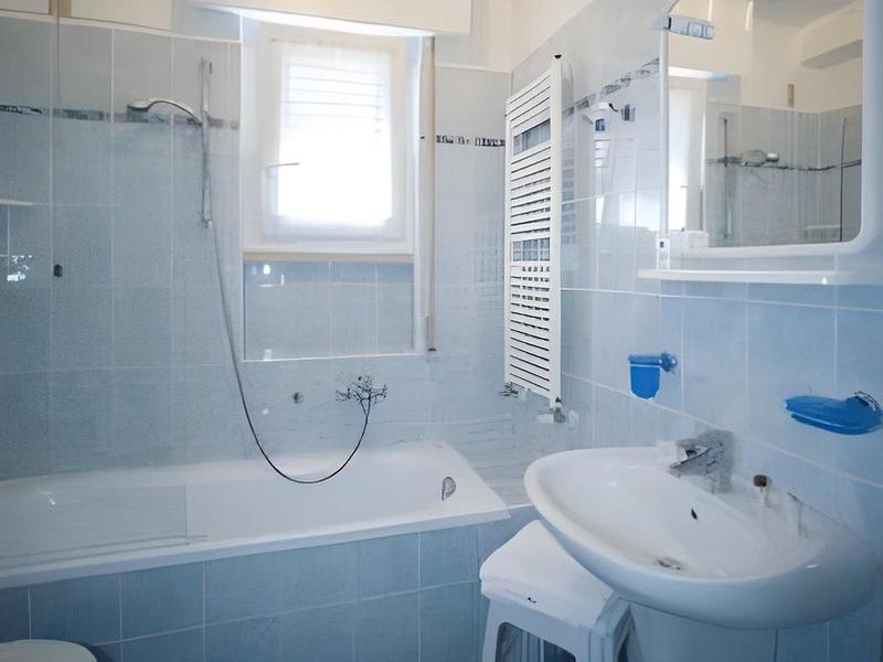 633CA49B208B872D35AEEAAAF49BA8BD