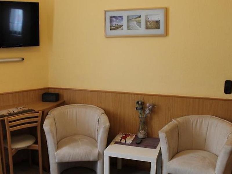 DAA3A920D73317F26CD2D97DAFC6332B