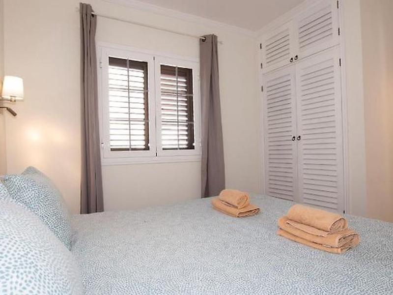 71B4E7618970AA5A2ECEC61925DF4D84