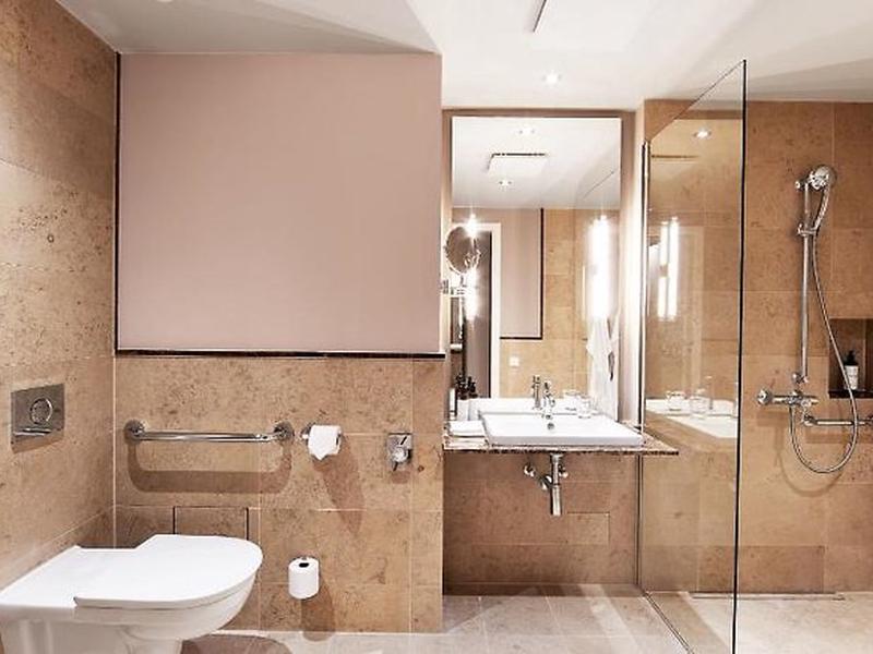 063030F7F0087A76B4008280A10D9A68