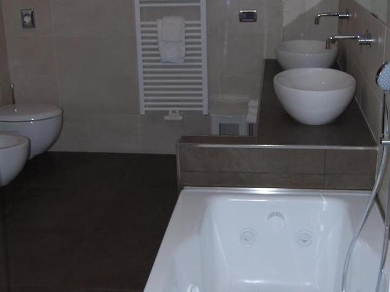 73DDD58BEB6D9CC499592A454B90829E