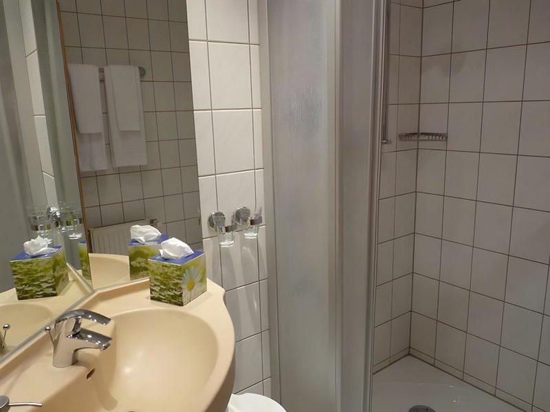 E028D383446AB86AC52A1D68DBB4E8B1