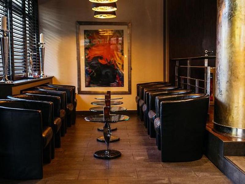 EC0BC53E7C64E0D5C55315598139CD21