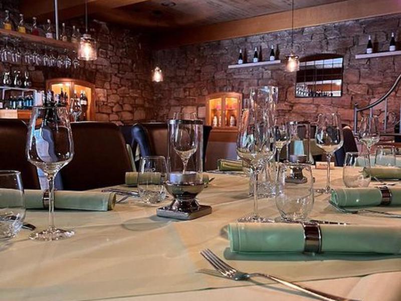 8B222412A42A3E582649963295FE4121