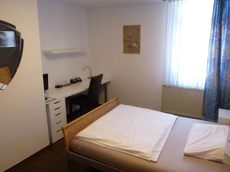 A61F988D70311C454BC8442ADE9C557E