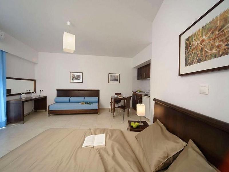 B18F174476929BB9F5EED60C9F6E634B