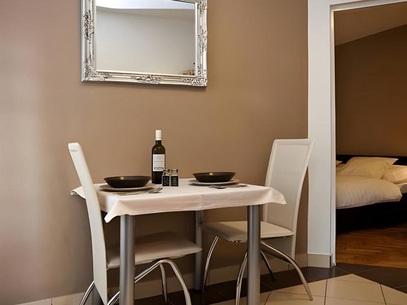 C03220EFA53A677FCD2AE2F9F640D2A0