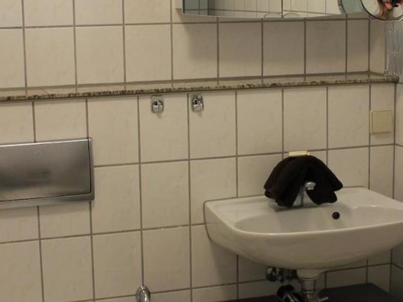 723565DBF21F240D54F103661B32FE36