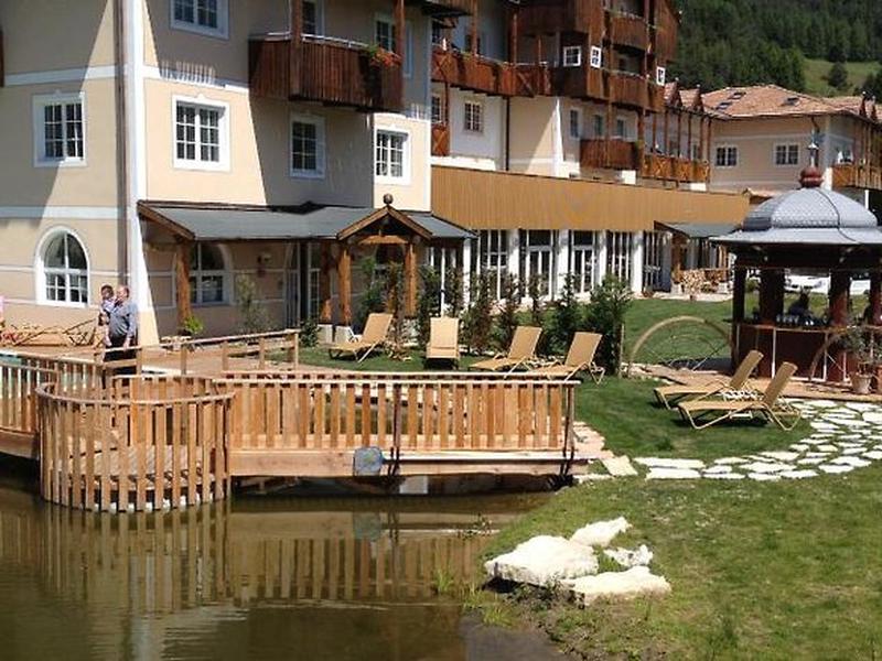 5DCC36FB54E18C5C3FFF6BAE97035F53