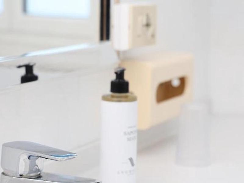 9F29A1A8D808D4C571E2805AC880475B