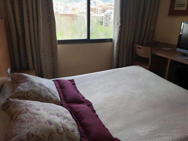 F7280C400CD819E9924B1FC09FFA855A