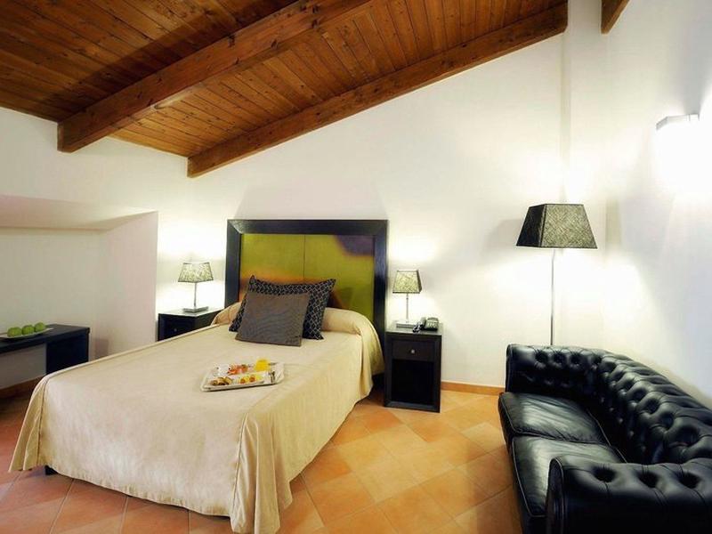 AA5231BE427195D8110C09D2045ECB24