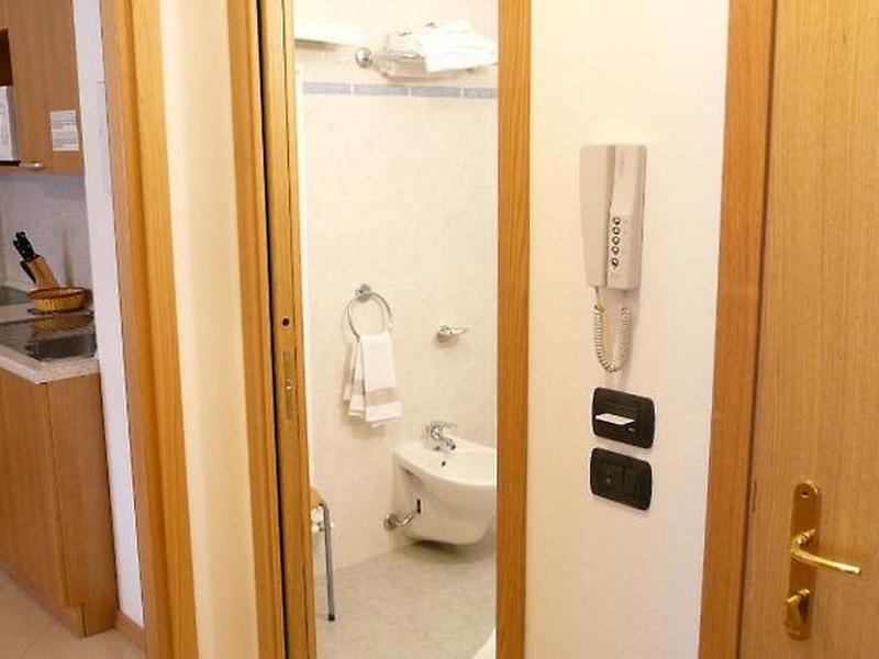 FA1769ADCB2B5B400BEE0436706A82A7