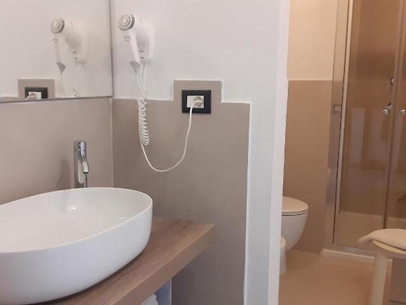 5CAA5B00D0BA2704A6DEC4CC4969C1E8