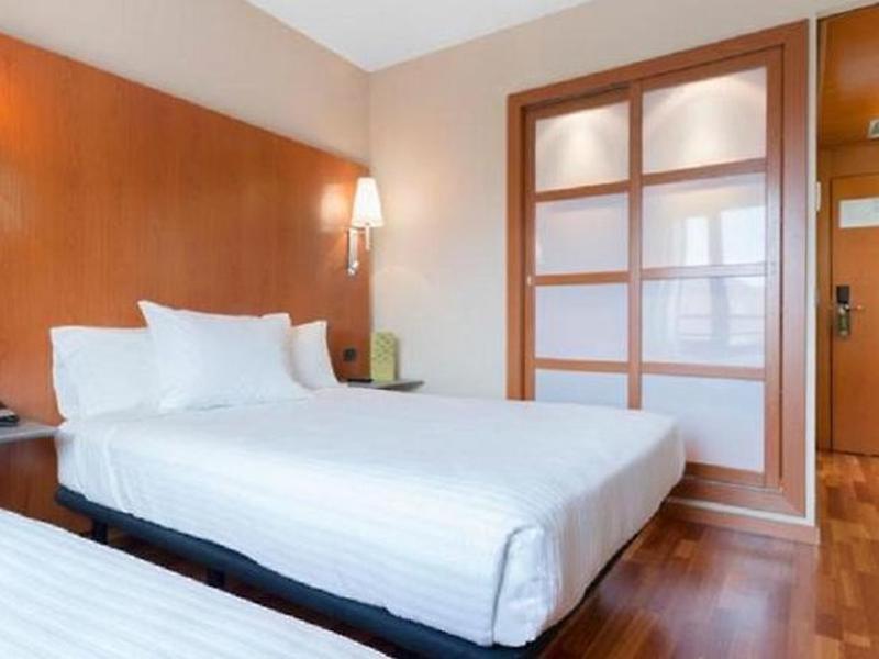 A592F96A12D1EF988FF1867351E8AE04