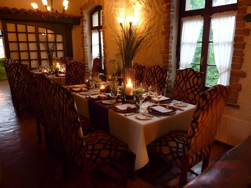 EDEE331A035AEBB2BFDCC00670CB77FF