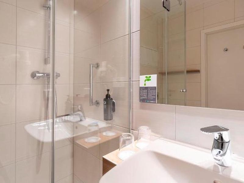 B2BD86A229E806FE0BE7EA6D7EF69397