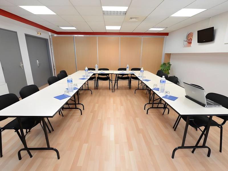 707727E4088CF5427FD0D0A2E3A5715E