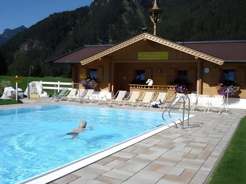 A0693782CF4163BF669E46F34AEC4825